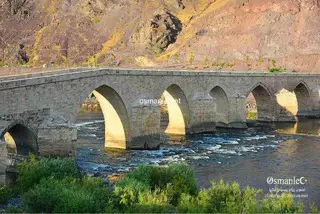 جسر بالو التاريخي