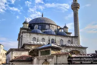 مسجد عزت باشا