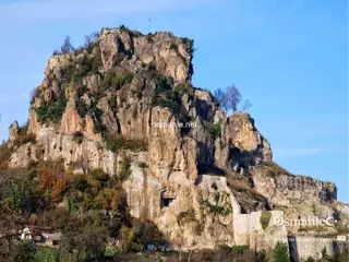 قلعة أونيا